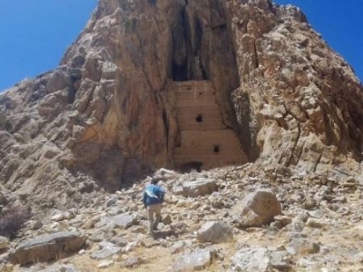 古代出一品大官的风水宝地，羊祜位至三公因祖坟葬在龙脉上