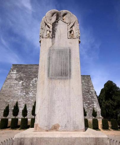 加拿大UFO坠海事件：打捞两艘外星飞船，