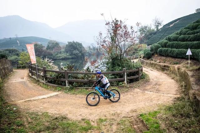 捷安特比赛用的山地车 Cycling山地电动车越野赛杭州龙坞站22