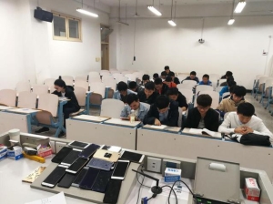 世界最用功的大学生当前大学生用功主要形式有