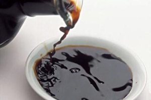 如何消除车内异味小妙招：夏天车内异味更难以忍受5