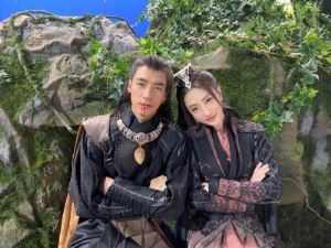 雪三月的男朋友 与君初相识中可怜的两个女人5