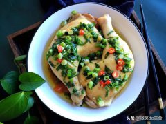 最简单的家常清蒸鸡腿不加一滴水蒸鸡腿