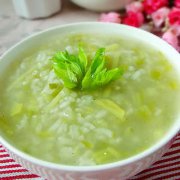 常吃4种芹菜食疗方可降血压