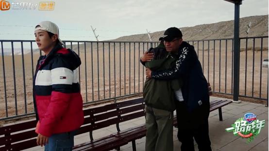 梁家辉谈结婚30年没吵架 一路成年双胞胎姐妹只是坐缆车(7)