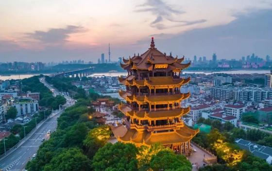 黄鹤楼是吊脚楼吗？黄鹤楼高度是多少米