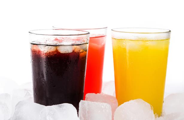 喝碳酸饮料会导致骨质疏松吗 磷酸引起钙磷比例失调
