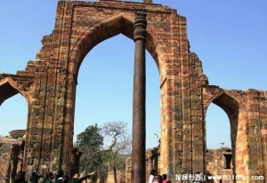  印度的千年铁柱 有四千年历史不易生锈(比较神秘)
