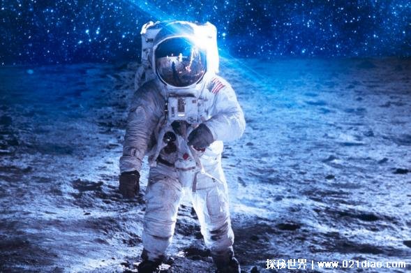  宇航员为什么要携带一只手枪 用来自保(比较危险)