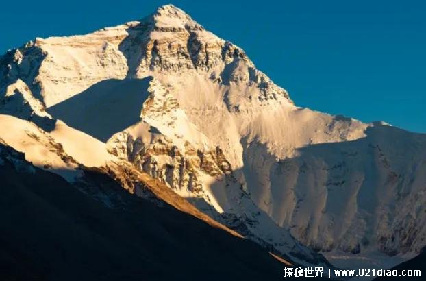  珠穆朗玛峰持续不断长高 板块碰撞挤压的原因(海拔8848.86米)