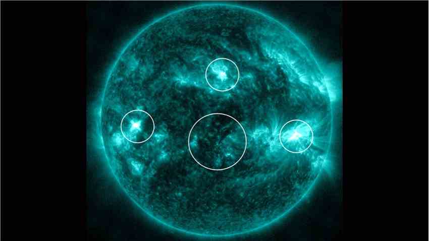 4个太阳耀斑同时从太阳爆发，地球可能会受到沉降物的撞击