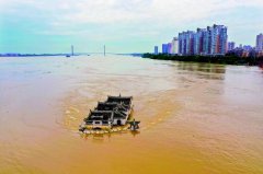 地磁暴、太阳耀斑，会影响？专家解读