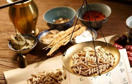 刚出生的小猫要如何照顾？人工喂养能养活吗？养猫人必看