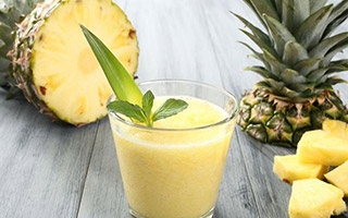 如何制作口感鲜美的香辣手撕鸡