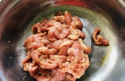 鲜海参煲汤的家常做法