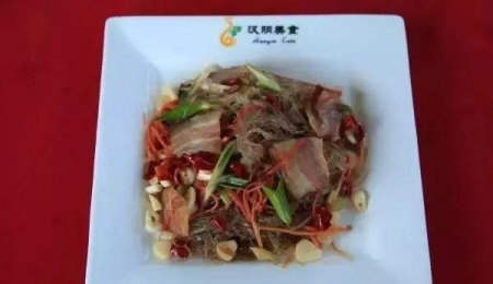 腊肉炖土豆的做法家常